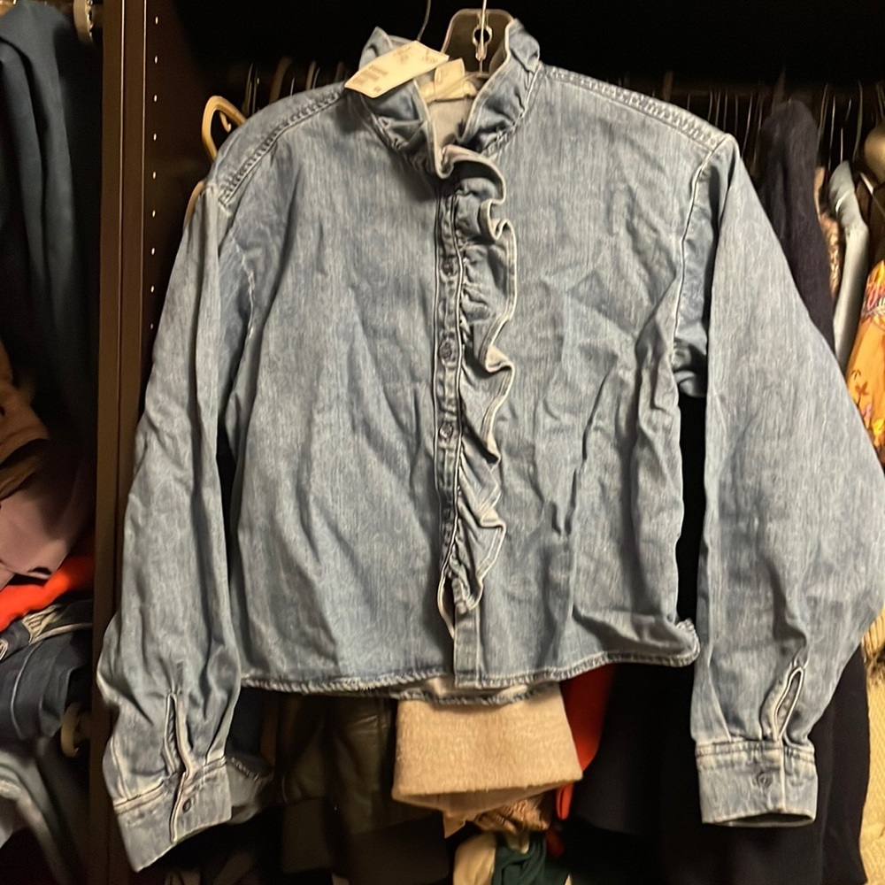 NWT H&M denim ruffled shirt